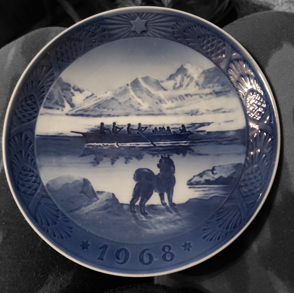 1968 Royal Copenhagen Christmas Plate Umiak Boat Kai Lange